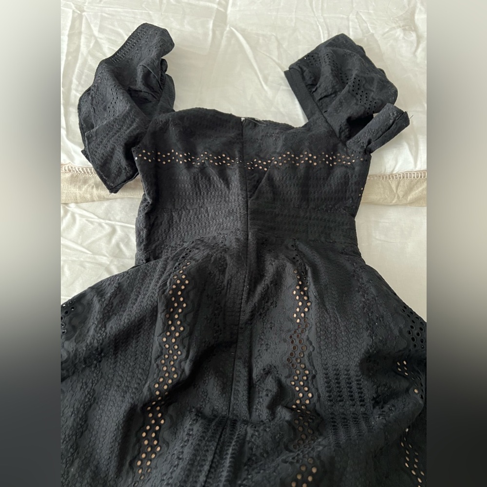 BCBGMAXAZRIA Eyelet Fit-and-Flare Midi Dress
✨ Like New – worn only once - Picture 13 of 13